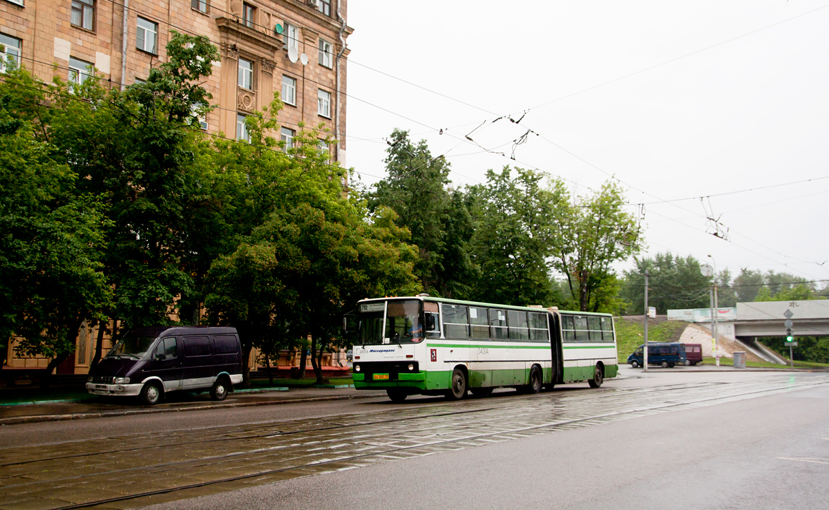 Moskva, Ikarus 280.33M # 04314