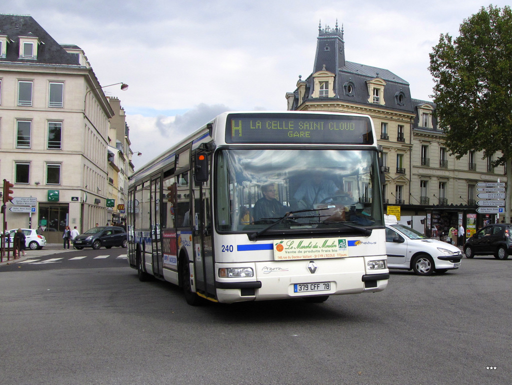 Versailles, Irisbus Agora S # 240