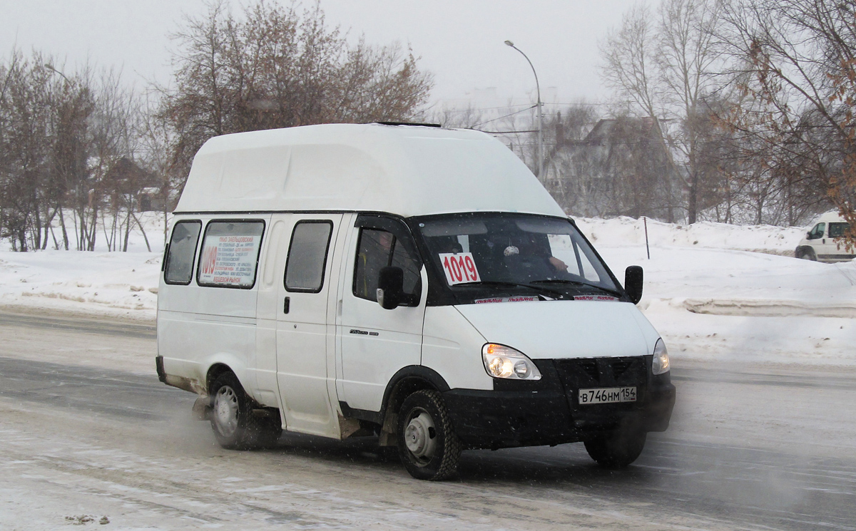 Novosibirsk, Luidor-225000 (GAZ-322133) № В 746 НМ 154