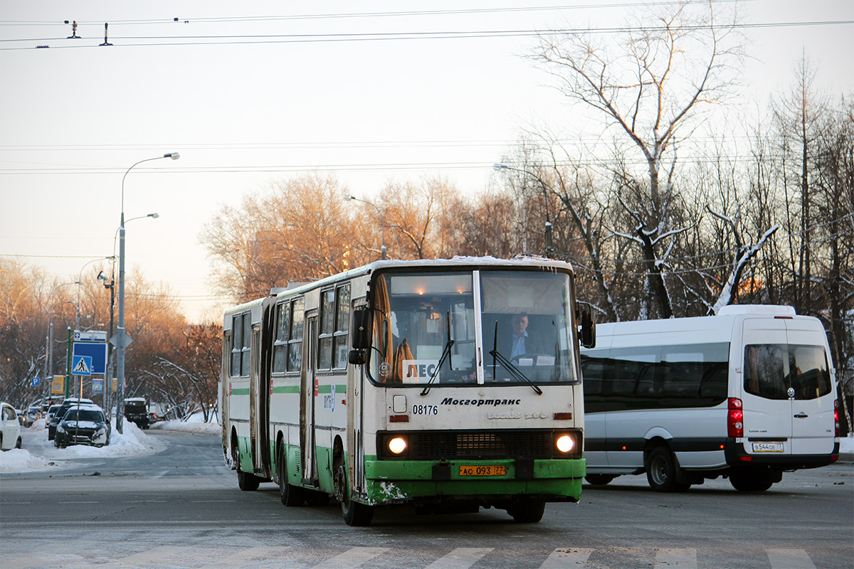 Moscow, Ikarus 280.33M nr. 08176