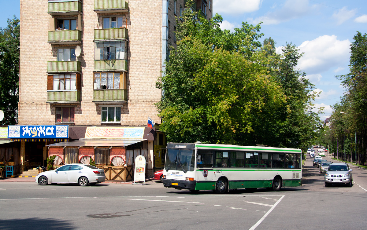 Moscow, Ikarus 415.33 # 10271