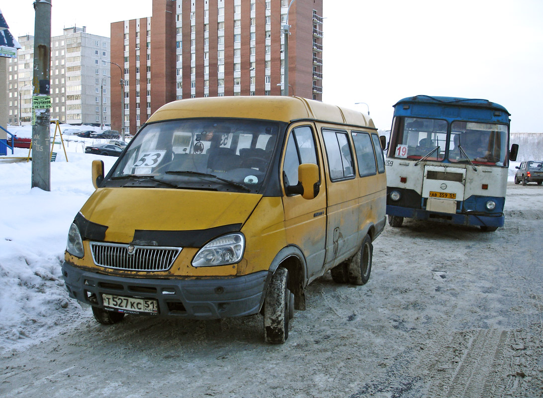 Murmansk, GAZ-322132 # Т 527 КС 51
