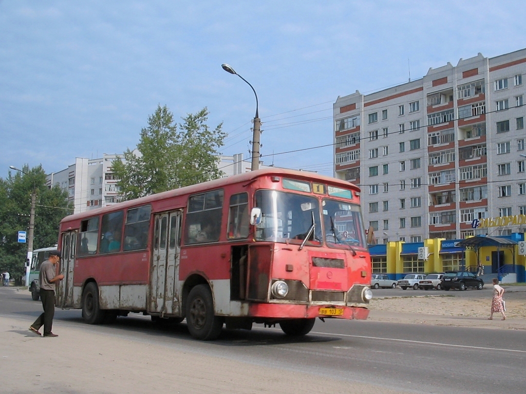 Volzhsk, LiAZ-677М # ВВ 103 12
