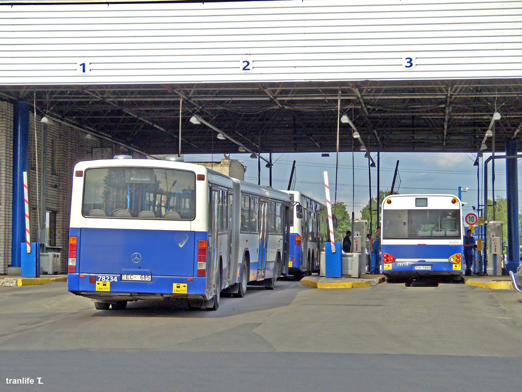 Rīga, Mercedes-Benz O345 G № 78234; Rīga, Solaris Urbino II 18 № 79719