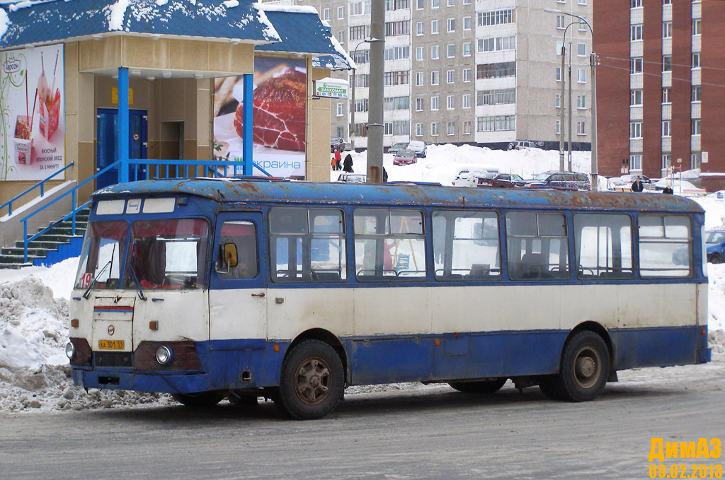 Murmansk, LiAZ-677М nr. АА 301 51