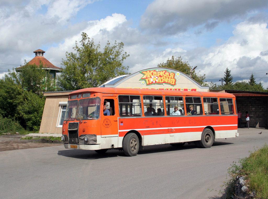 Achinsk, LiAZ-677М # 740