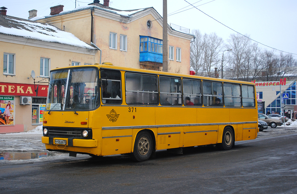 Bryansk, Ikarus 260.50 # 371
