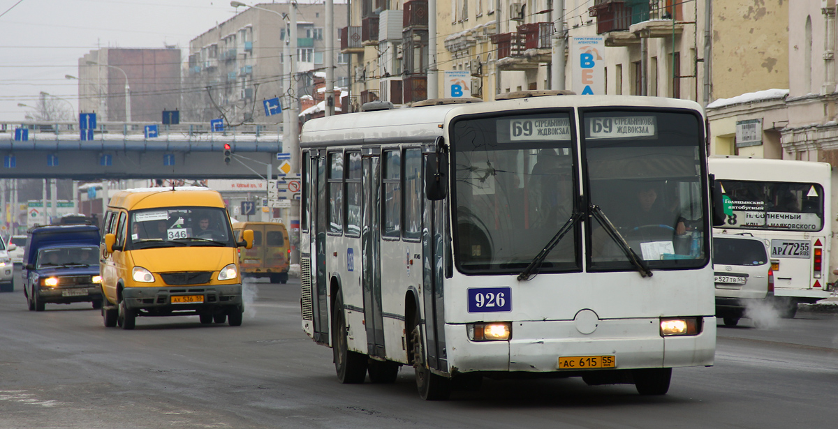 Omsk, Mercedes-Benz O345 nr. 926