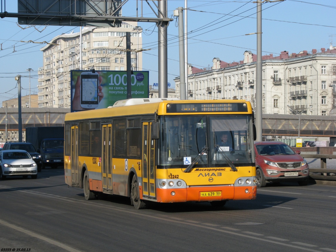 Moscow, LiAZ-5292.22 nr. 12242