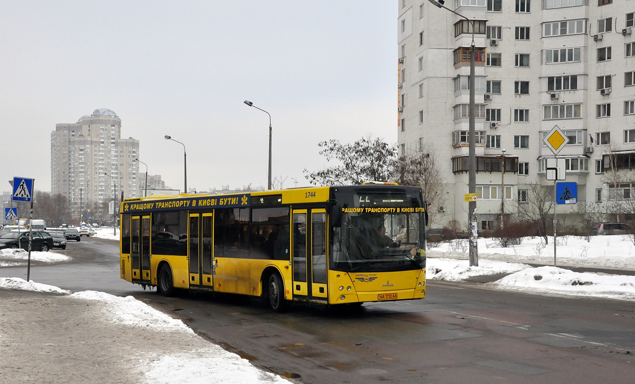Kyiv, MAZ-203.065 # 1744