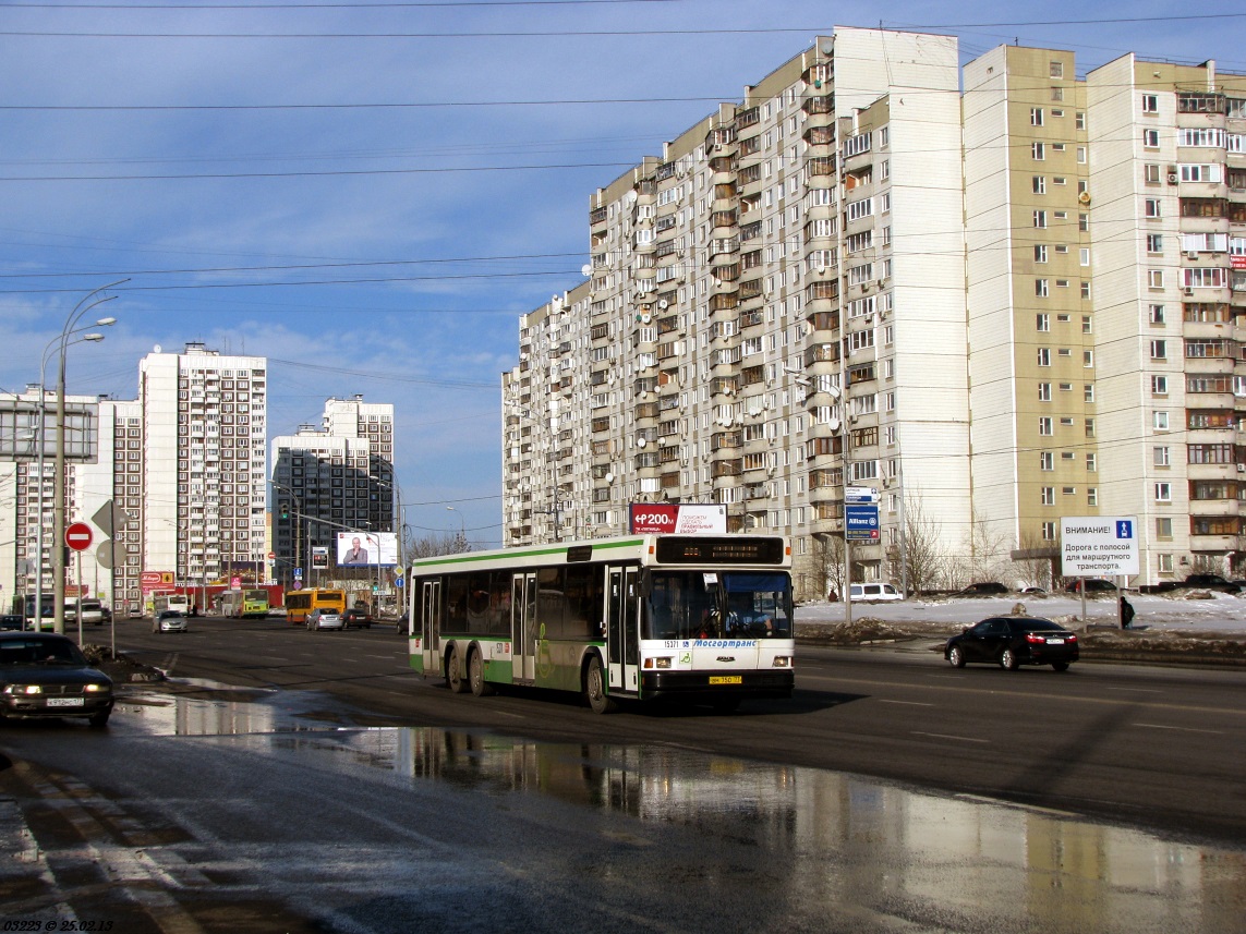 Moskva, MAZ-107.066 č. 15371