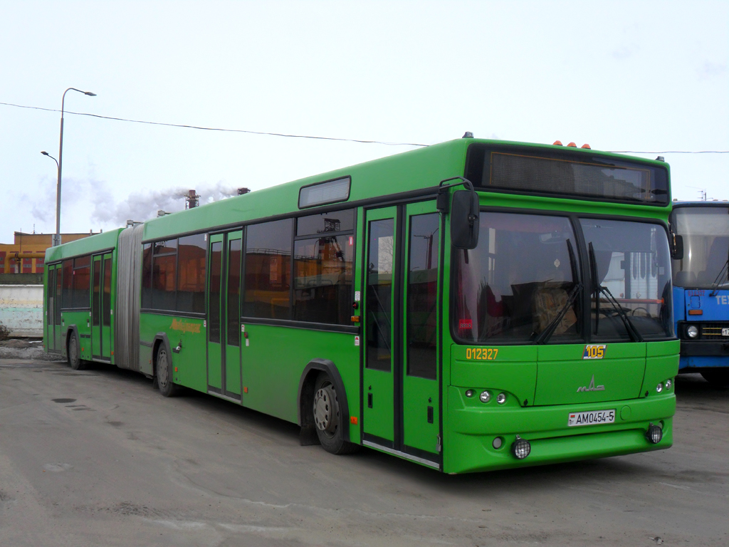 Soligorsk, МАЗ-105.465 nr. 012327