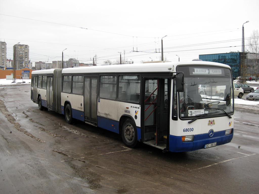Riga, Mercedes-Benz O345 G č. 68030