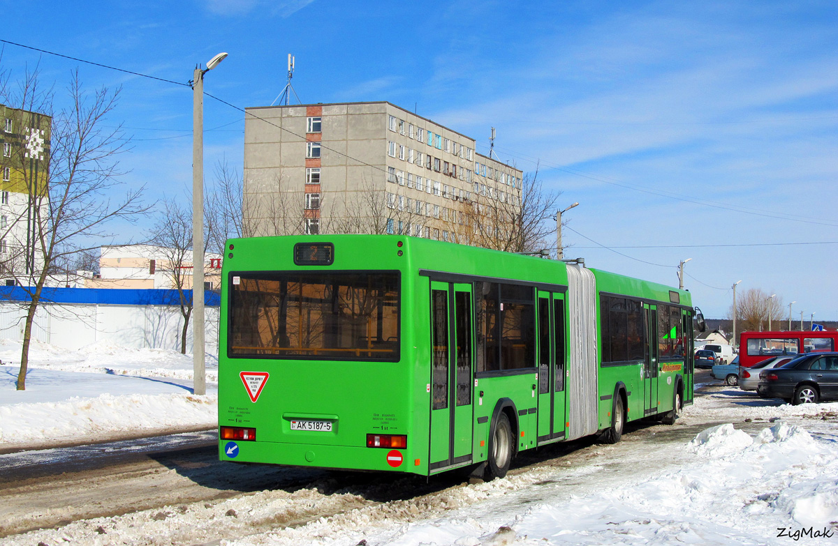 Molodechno, MAZ-105.465 # 23425