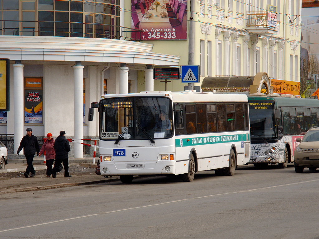 Omsk, LiAZ-5256.53 # 975