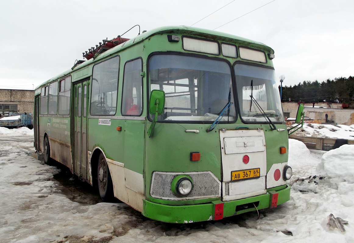 Konakovo, LiAZ-677М č. АВ 367 69