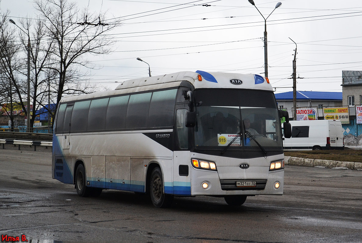 Bryansk, Kia Granbird Parkway # М 321 ЕС 32