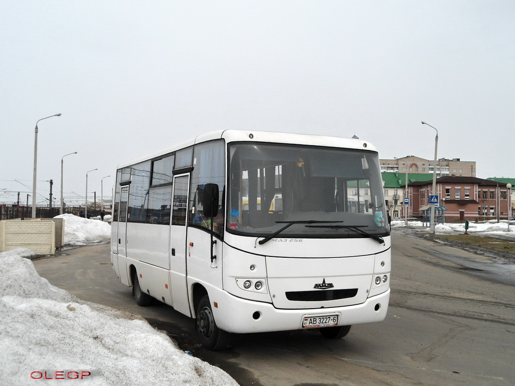 Осиповичи, МАЗ-256.270 № АВ 3227-6
