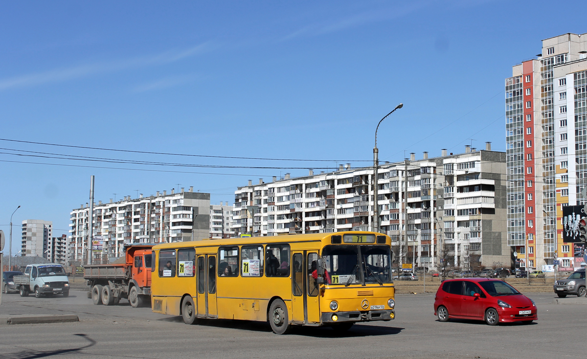 Krasnoyarsk, Mercedes-Benz O305 # В 219 ВР 124