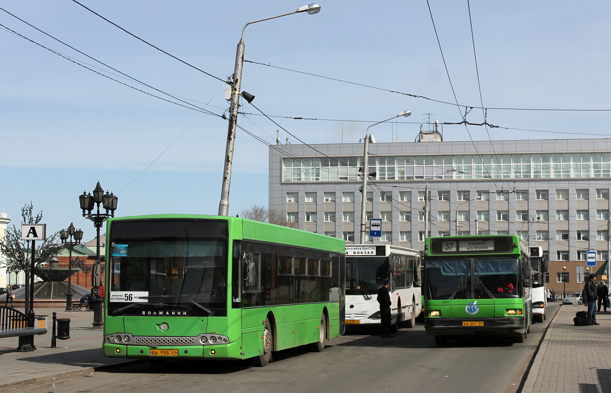 Krasnojarsk, Volzhanin-5270.06 "CityRhythm-12" Nr. ЕВ 995 24; Krasnojarsk, MAZ-103.075 Nr. ЕВ 207 24