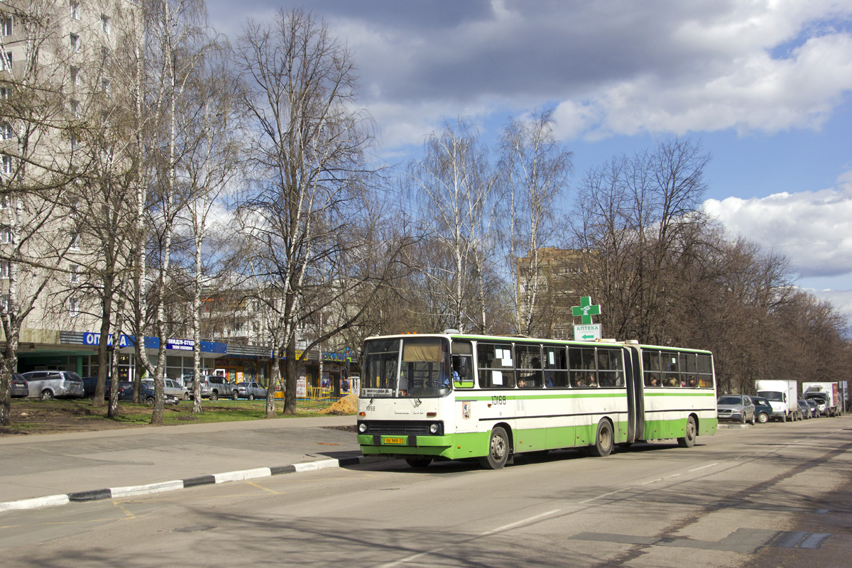 Moskwa, Ikarus 280.33M # 10168