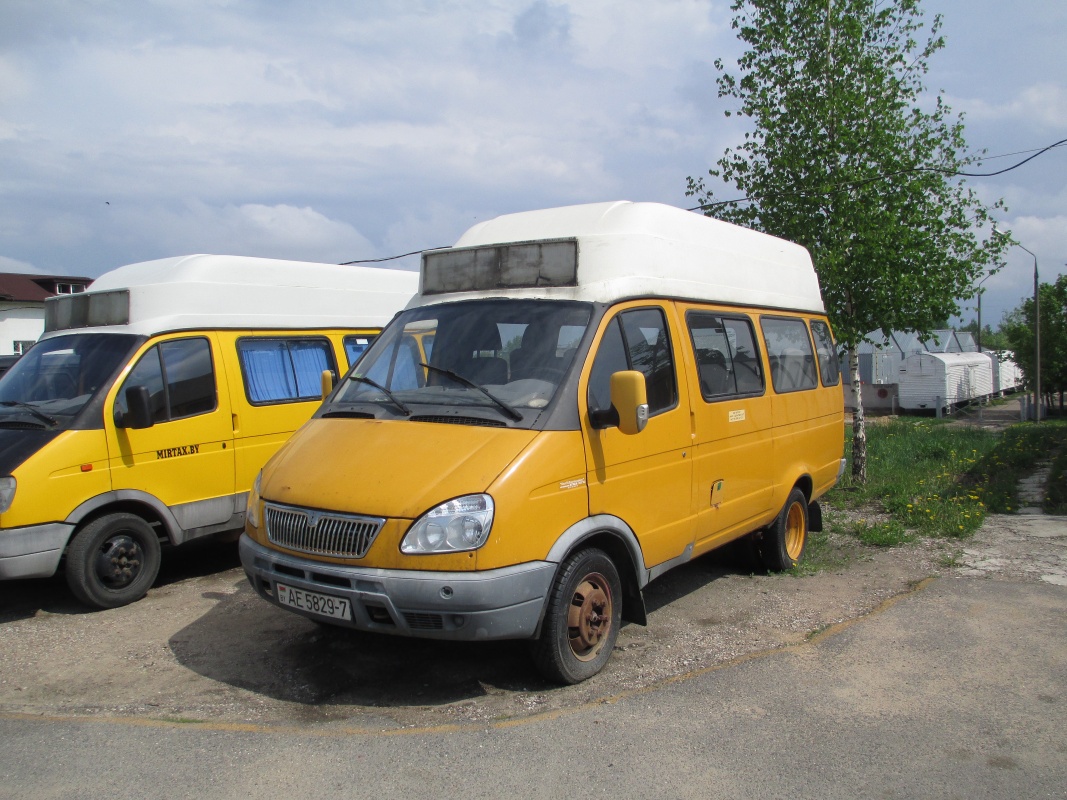 Minsk, GAZ-322133 č. АЕ 5829-7