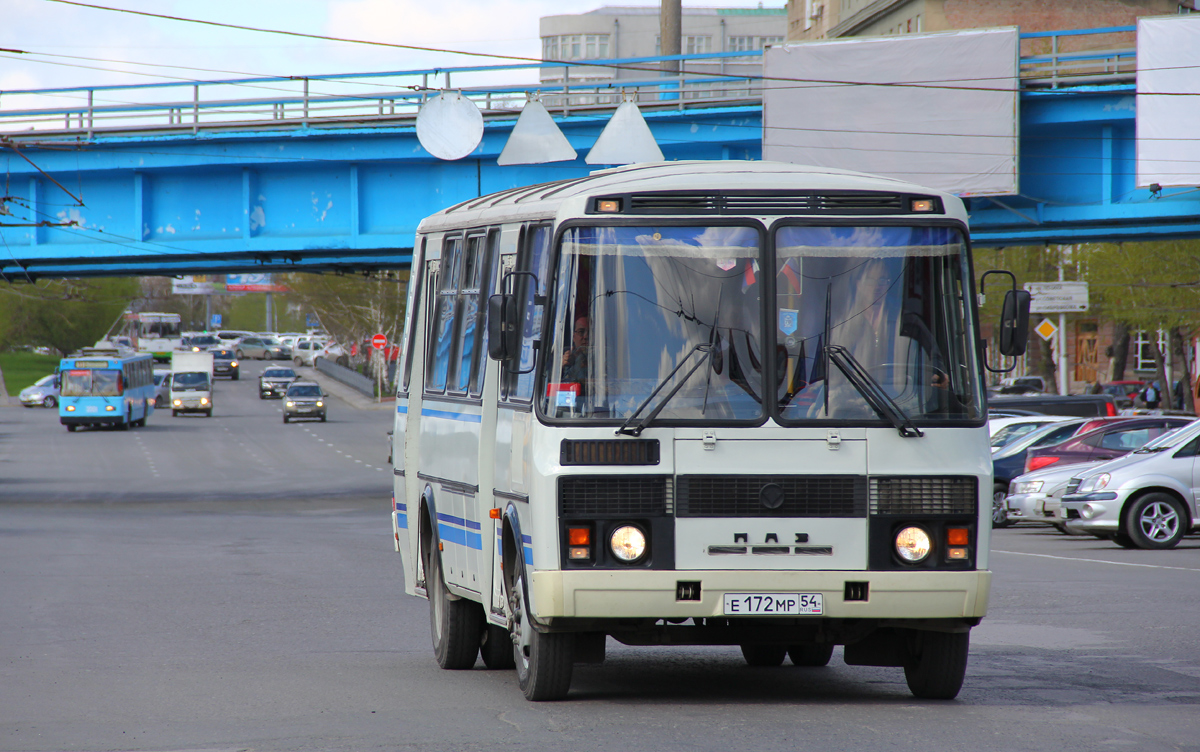 Новосибирск, ПАЗ-4234 № Е 172 МР 54