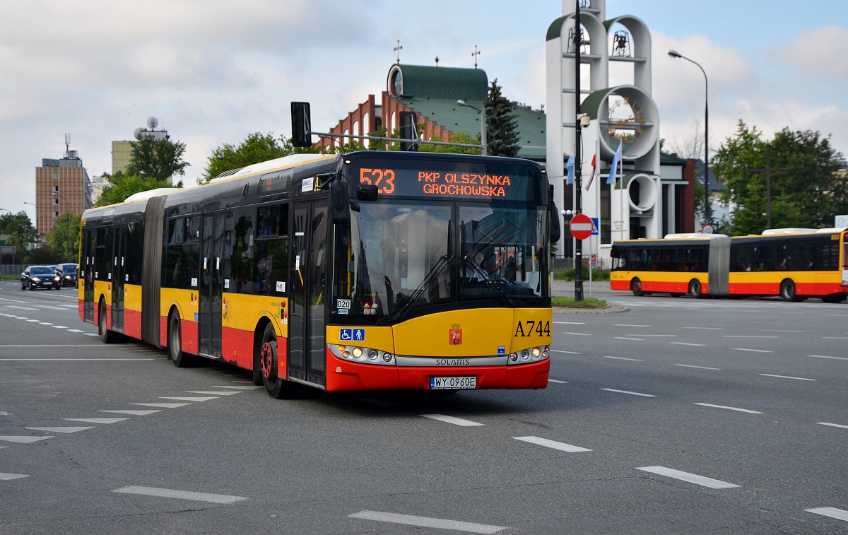 Warsaw, Solaris Urbino III 18 № A744