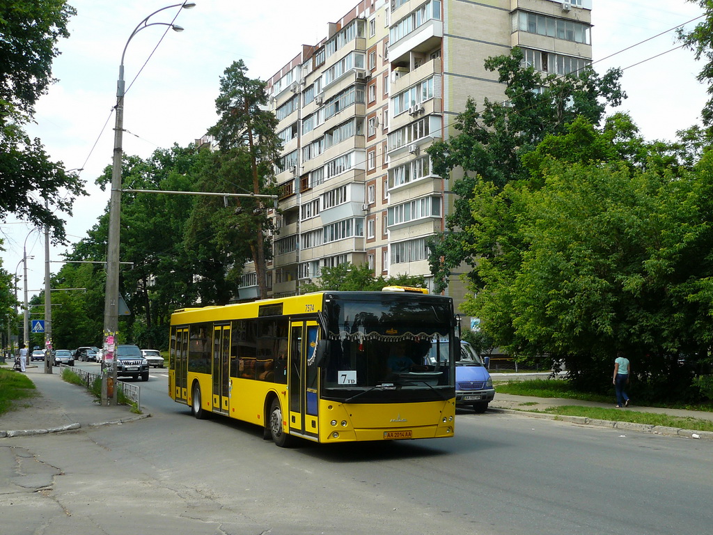 Kyiv, MAZ-203.065 # 7574