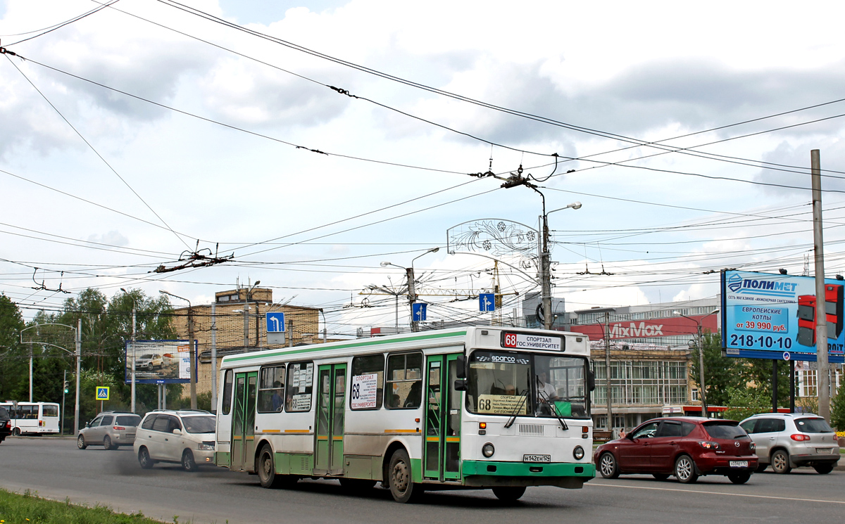 Krasnoyarsk, LiAZ-5256.00 # Н 142 ЕН 124