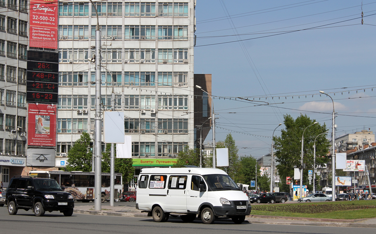 Novosibirsk, GAZ-322132 # А 375 МХ 154