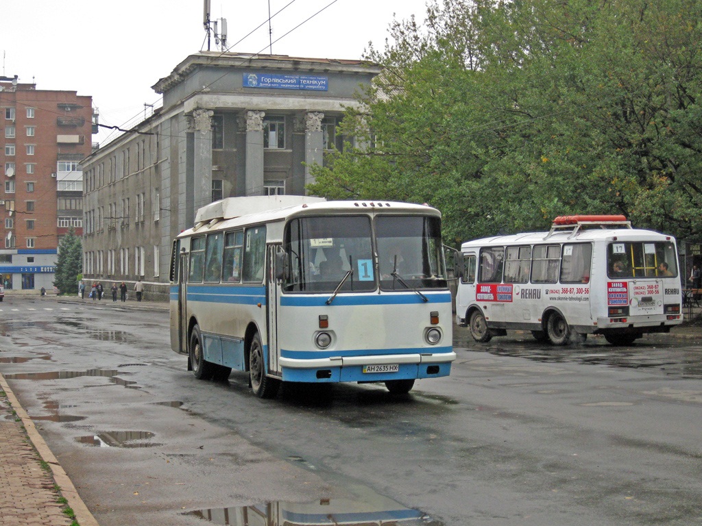 Gorlovka, LAZ-695НГ № АН 2635 НХ; Gorlovka, PAZ-32054 (40, K0, H0, L0) № АН 7874 НР