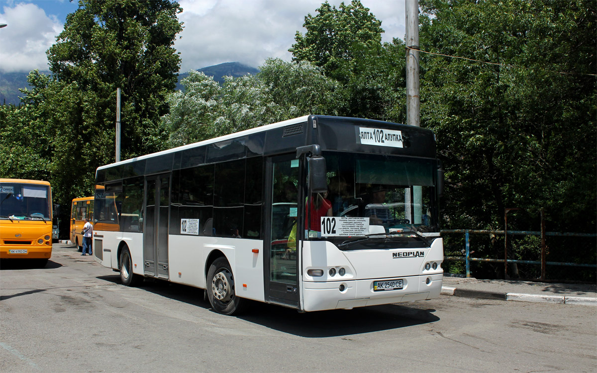Yalta, Neoplan N4411 Centroliner # АК 2450 СЕ