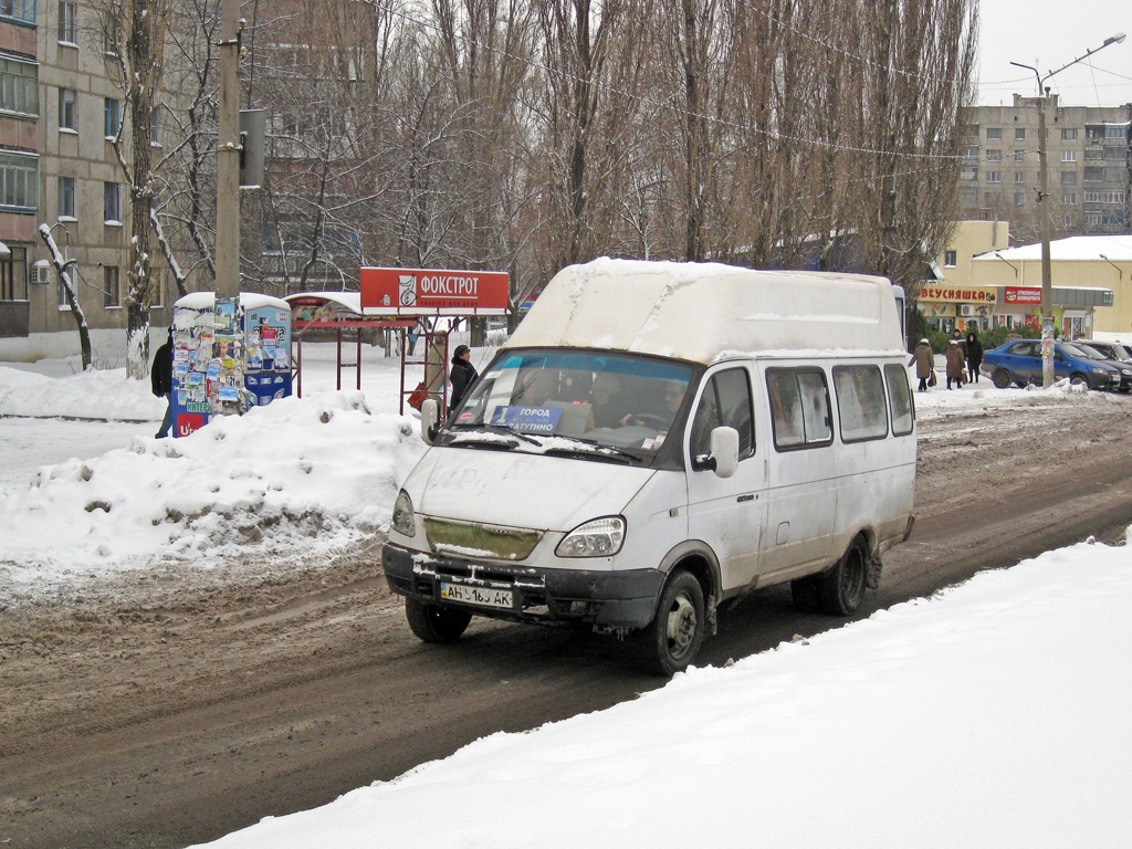 Yenakiyevo, GAZ-2705 # АН 5163 АК