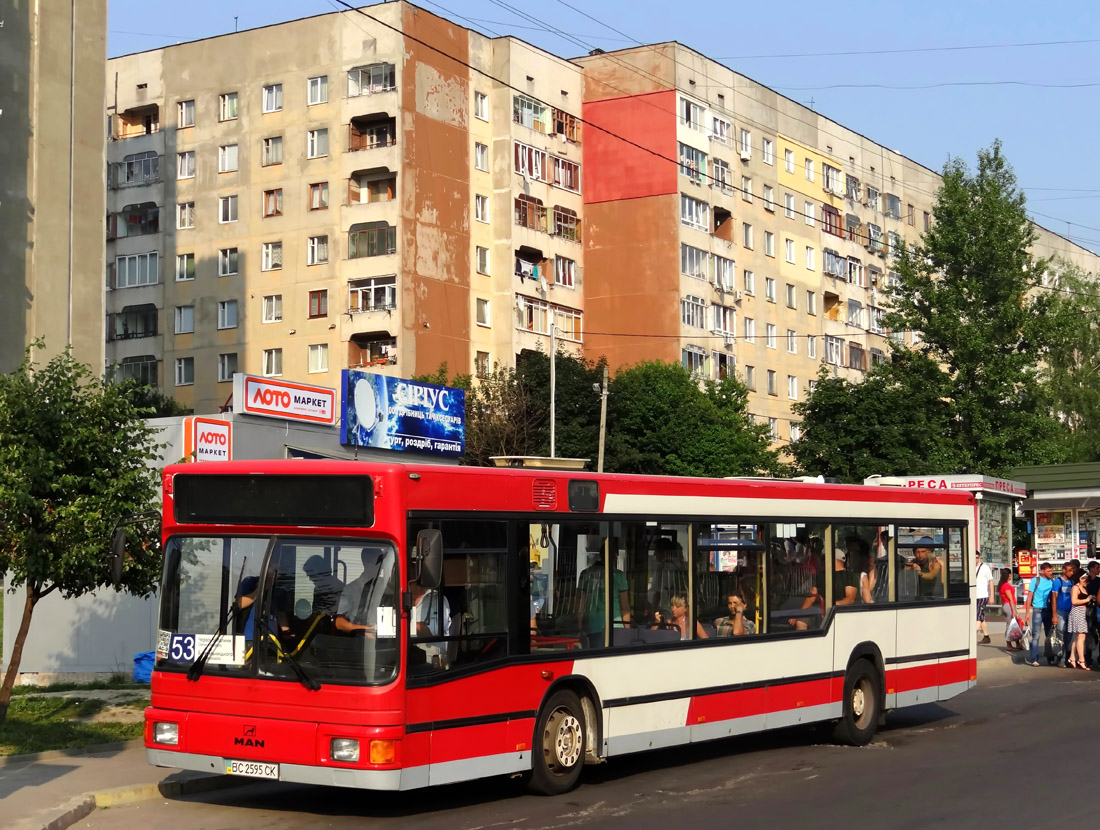 Lviv, MAN A10 NL222 No. ВС 2595 СК