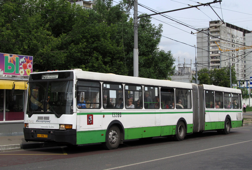 Moscow, Ikarus 435.17 # 13280
