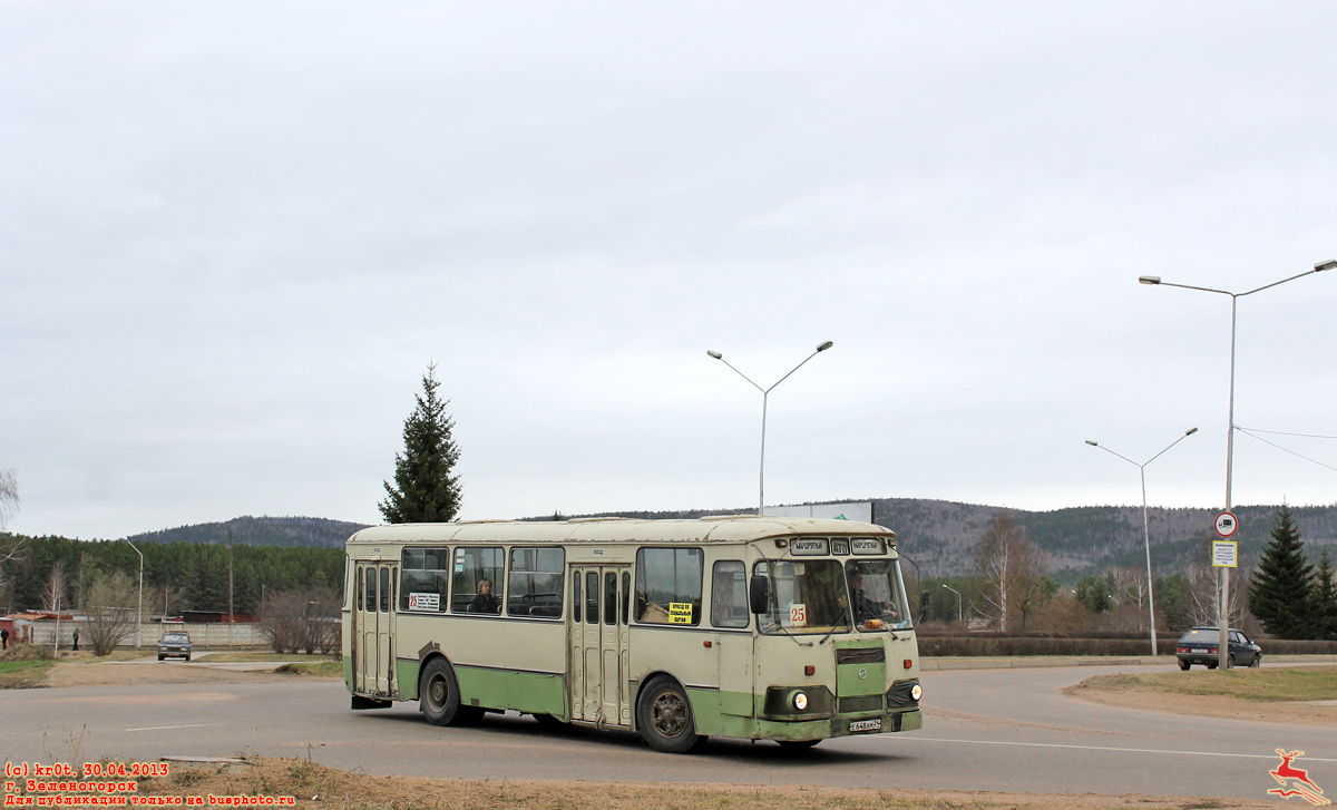 Zelenogorsk, LiAZ-677М №: Е 648 КМ 24