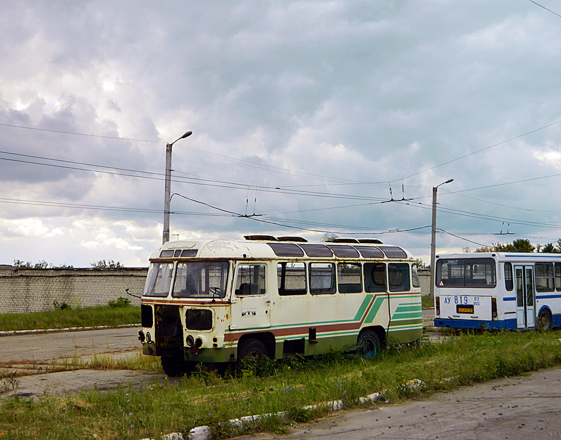 Novokuibyshevsk, PAZ-672М # О 384 ВВ 63
