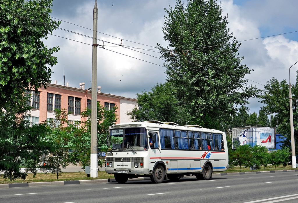 Belgorod, PAZ-4234 nr. Р 449 ЕМ 31