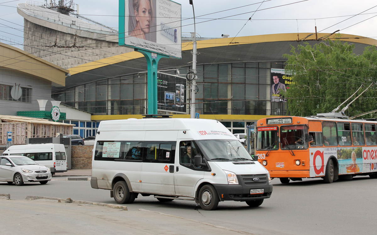 Novosibirsk, Nizhegorodets-222709 (Ford Transit) # В 232 ТК 154