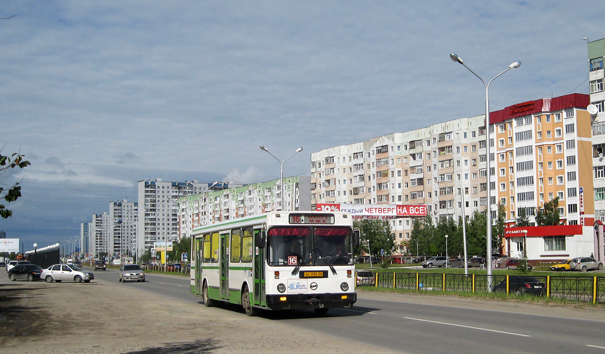 Нижневартовск, ЛиАЗ-5256.30 № 2063