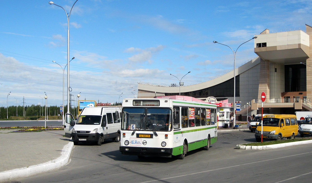 Nyizsnyevartovszk, LiAZ-5256.30 №: 1109