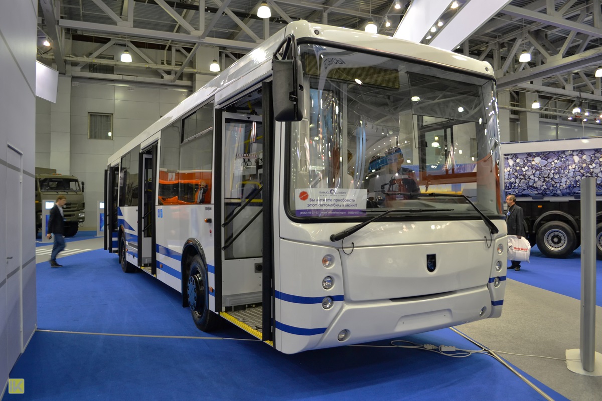 Neftekamsk — New buses NefAZ; Moskwa — КомТранс 2013