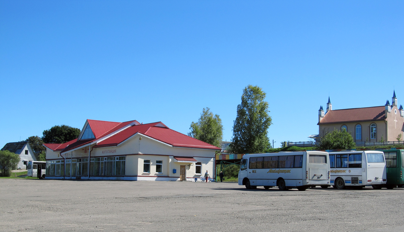 Bus terminals, bus stations, bus ticket office, bus shelters; Tsimkavichy — Miscellaneous photos