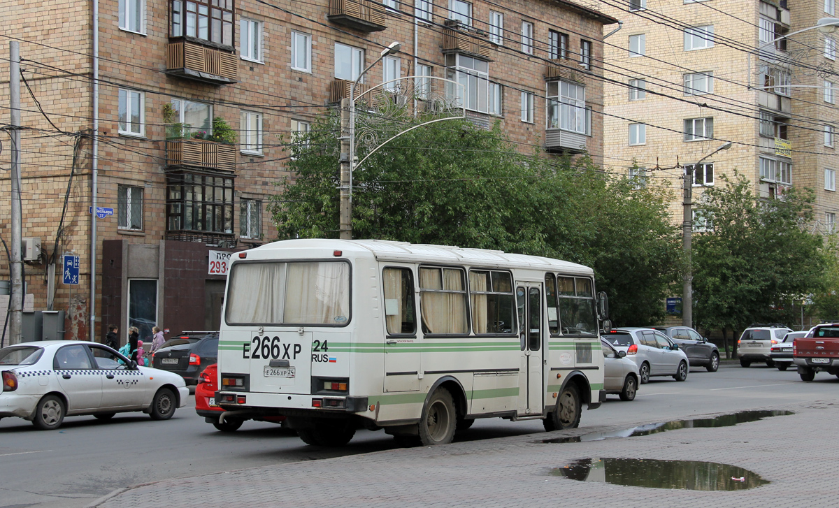 Krasnoyarsk, PAZ-3205 # Е 266 ХР 24