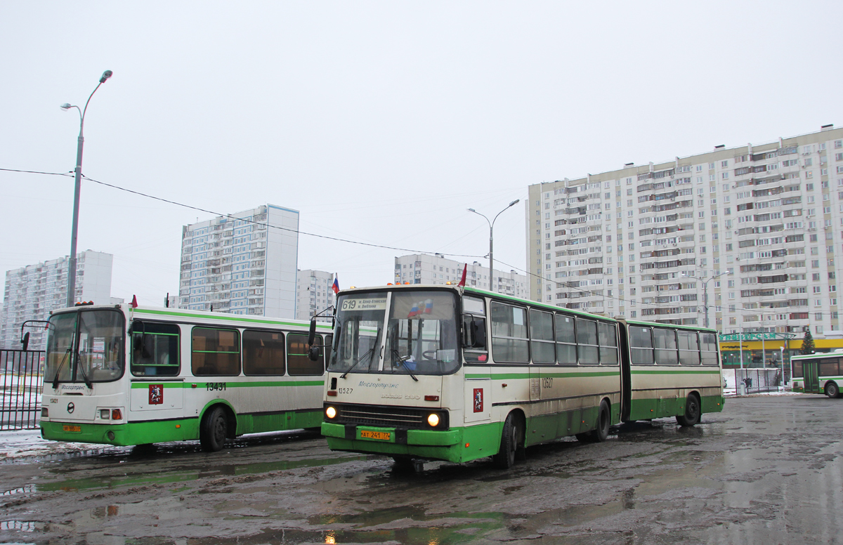 Moscow, LiAZ-6212.01 No. 13431; Moscow, Ikarus 280.33M No. 13527