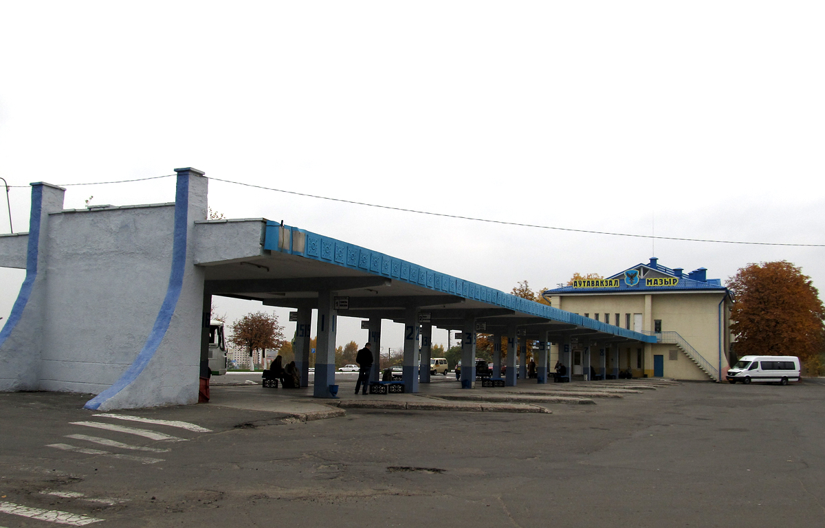 Bus terminals, bus stations, bus ticket office, bus shelters; Mozyr — Miscellaneous photos