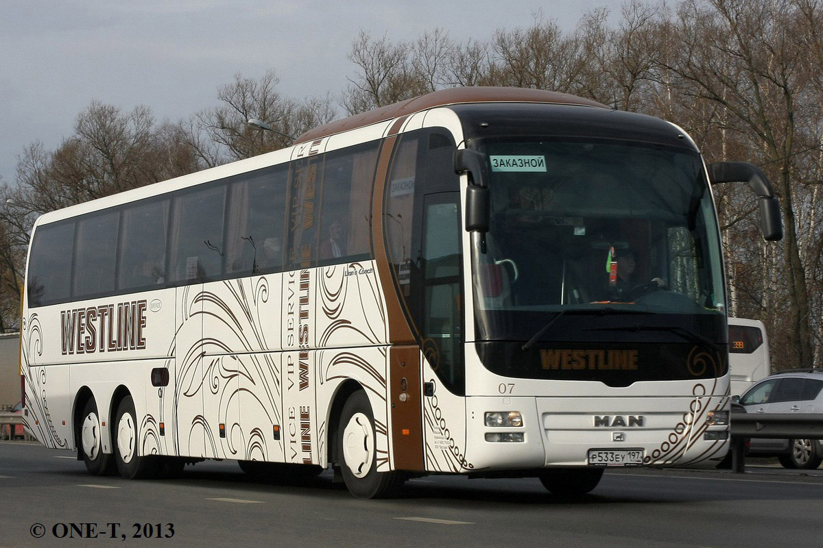 Moscow, MAN R08 Lion's Top Coach RHC444 # Р 533 ЕУ 197