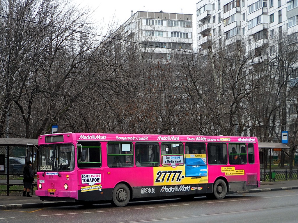 Moskva, LiAZ-5256.25 č. 13633