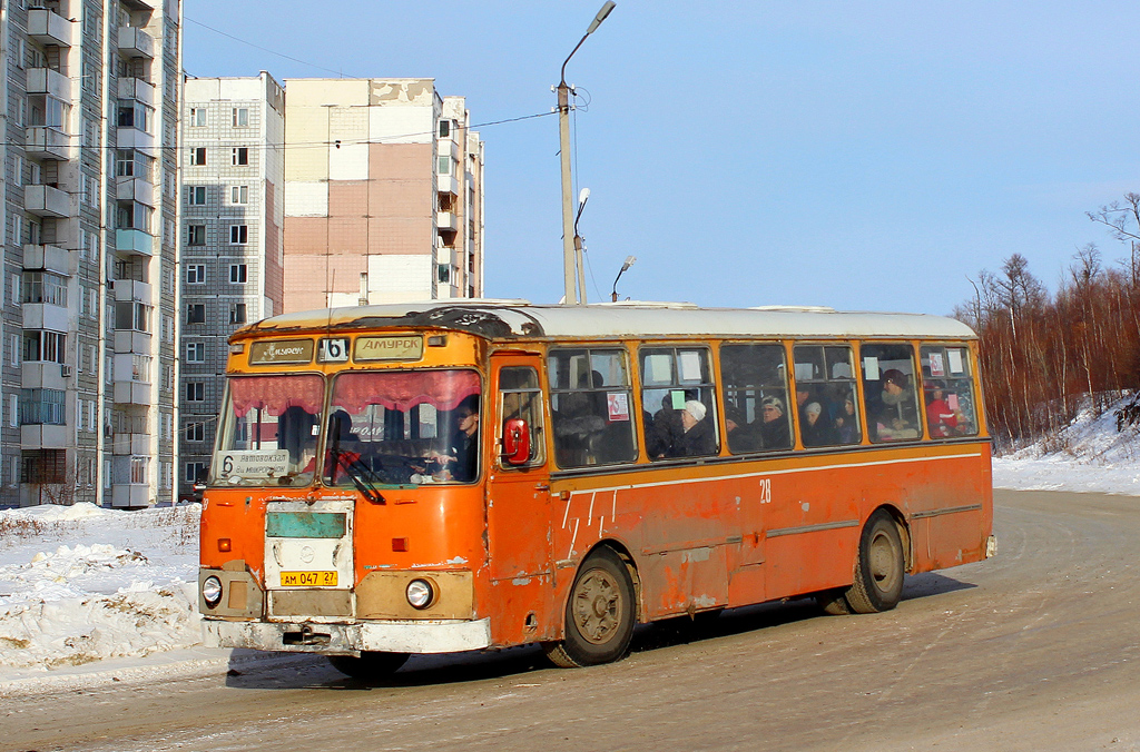 Amursk, LiAZ-677М № 28